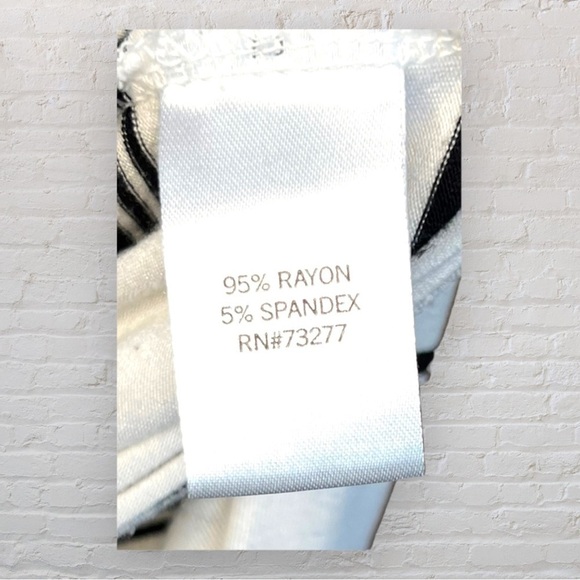 APT 9 Black and White Stripe Scoop Neck, 3/4 Length Sleeve Top, Size Large - Picture 5 of 5